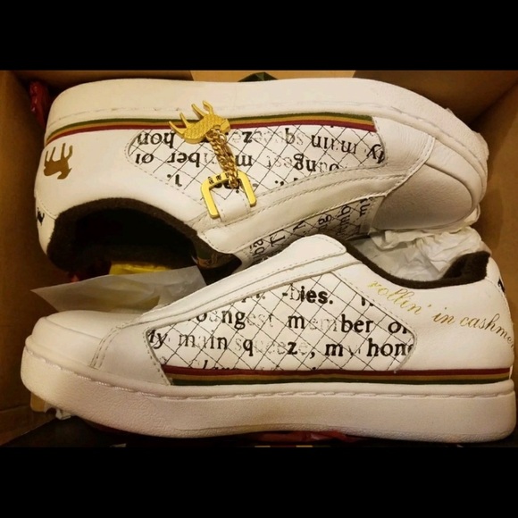 ISO. White 2005  L.A.M.B. Royal Elastics sneakers size 7.5 - Picture 1 of 4